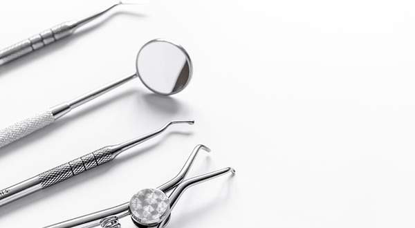 麻布十番歯科で使用する歯科用器具のイメージ写真